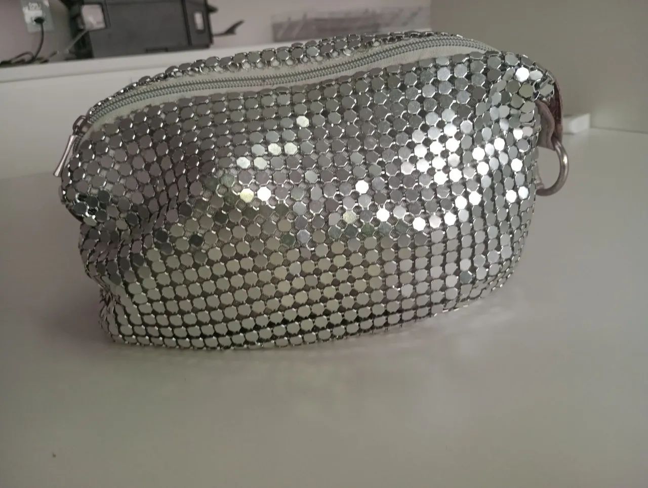 Bolsa prateada de festa
