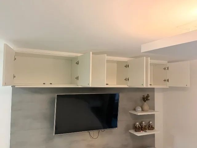 Móveis planejados 100% MDF Criare - armário e painel. 2,40 comp - Foto 2