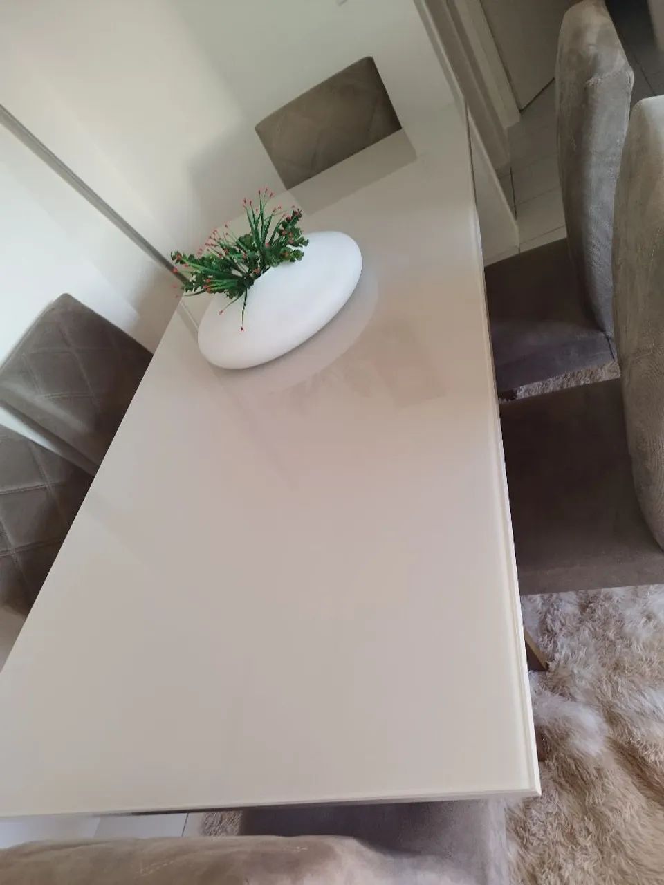 Mesa nova, motivo indo embora,