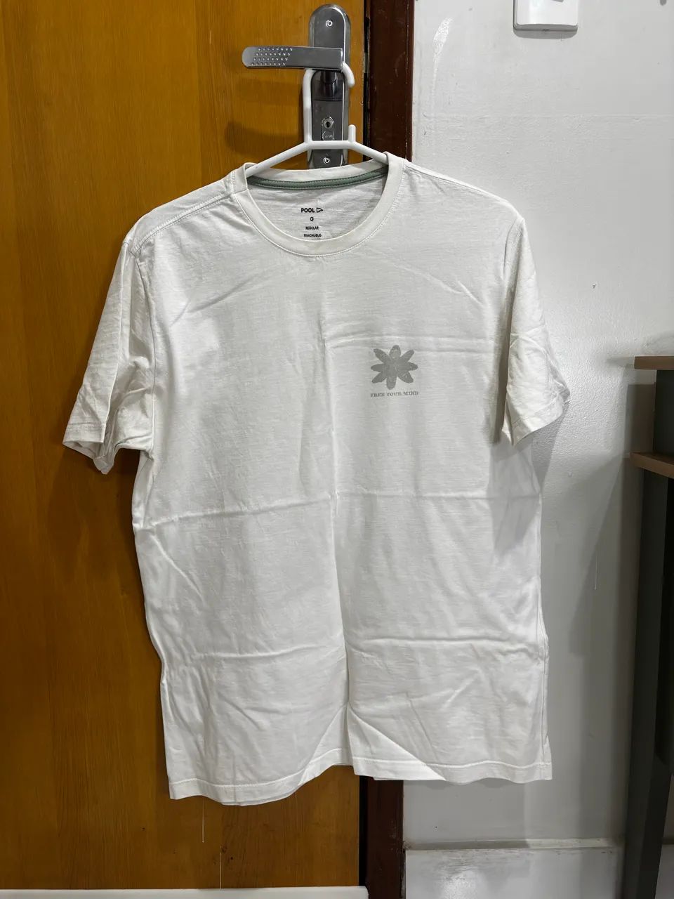 camiseta pool branca g 