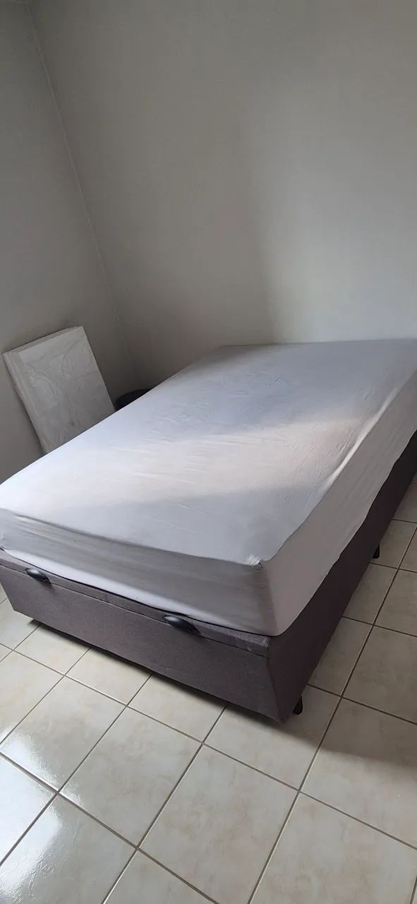 Cama de Casal com Bau + Colchão