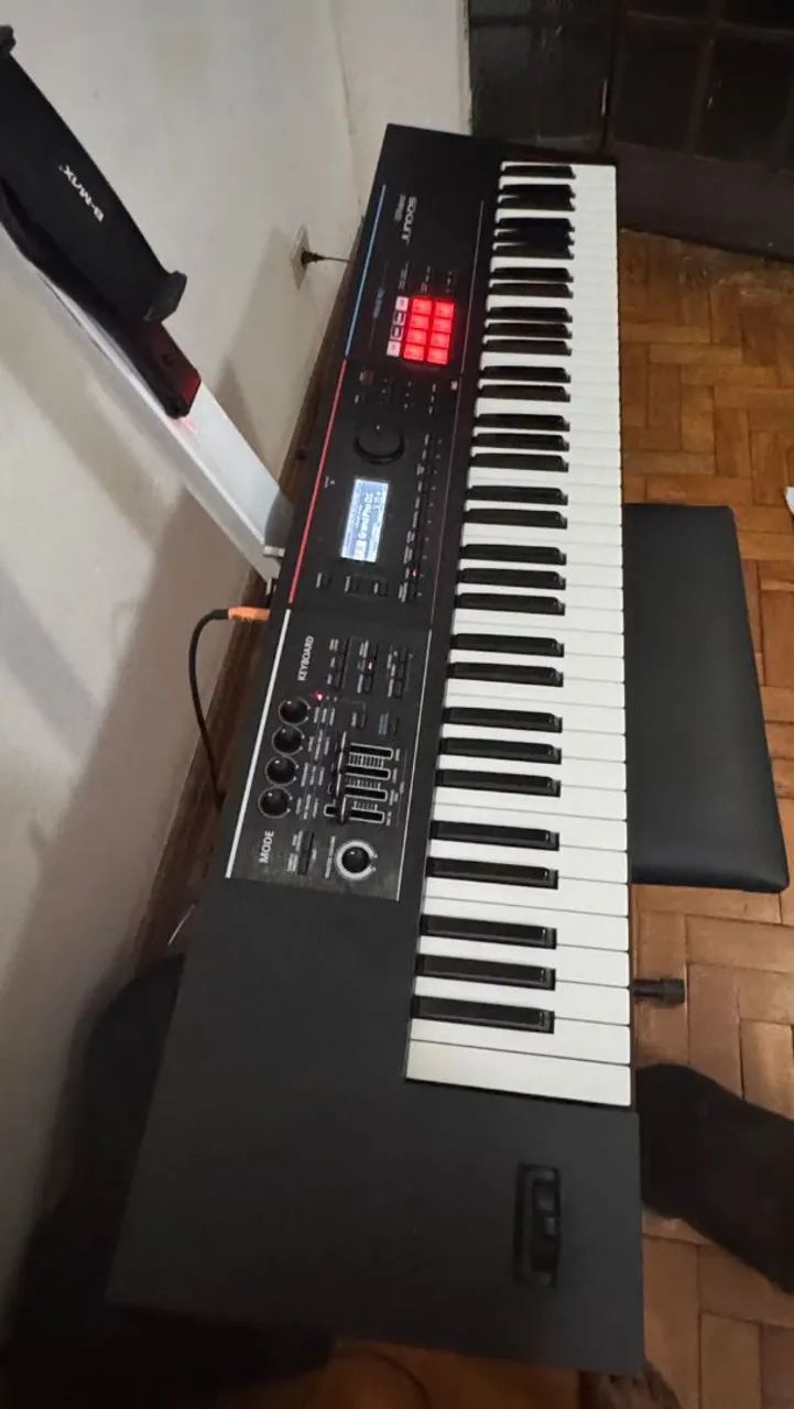 Roland Juno DS 7  - Foto 2