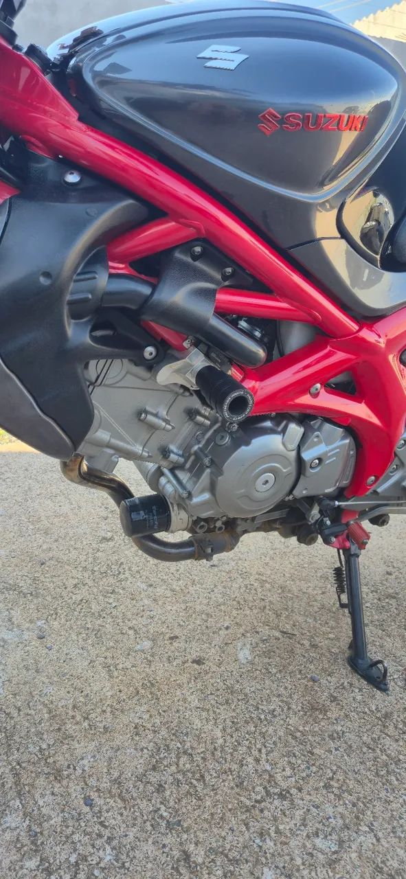 SUZUKI GLADIUS 650c - Foto 5