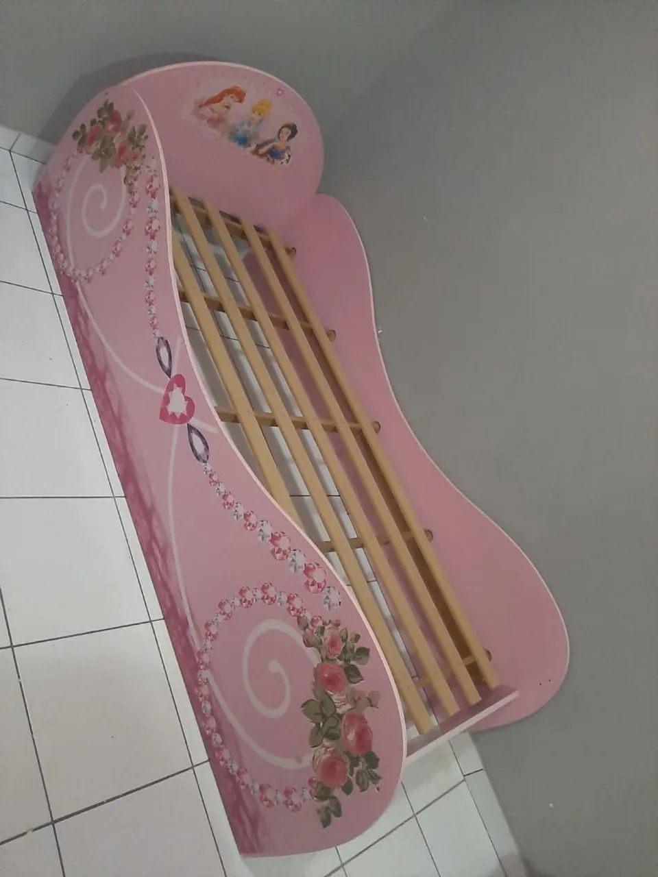 Cama infantil princesas tamanho solteiro  - Foto 2