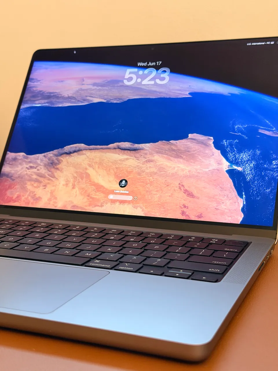 macbook pro m1 1tb