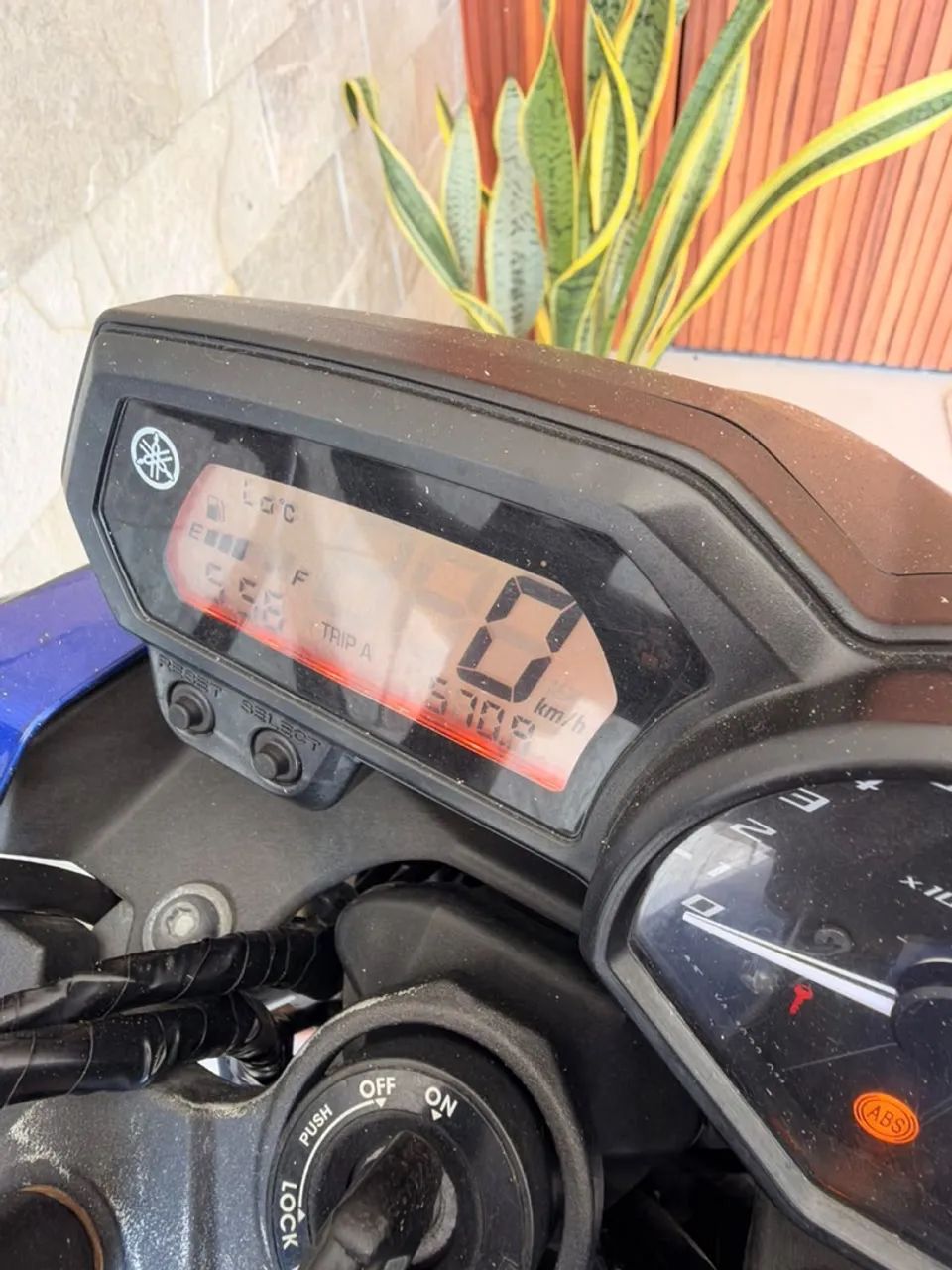 Yamaha XJ6 2019 - Foto 5