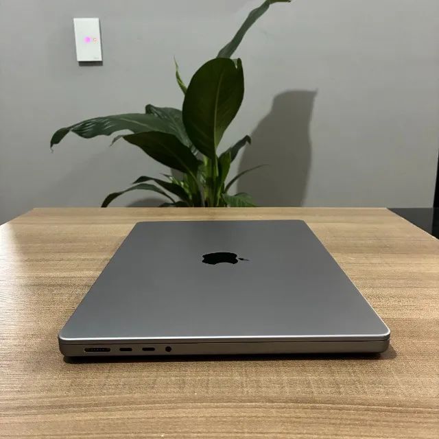MacBook Pro 14 M1 Pro 16GB RAM SSD 512GB - Excelente Estado