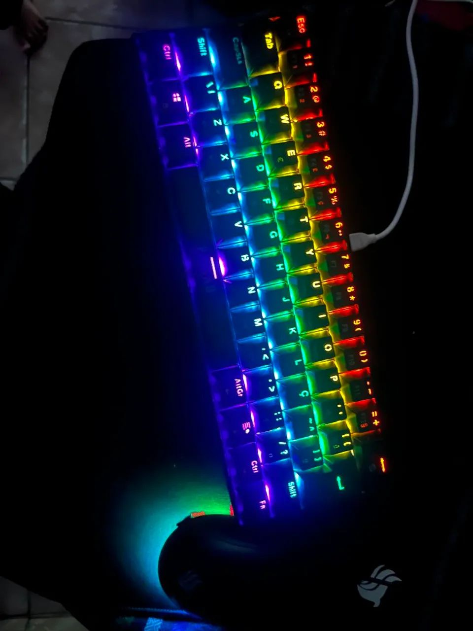 Teclado semi automático e mouse gamer ,raimbow.