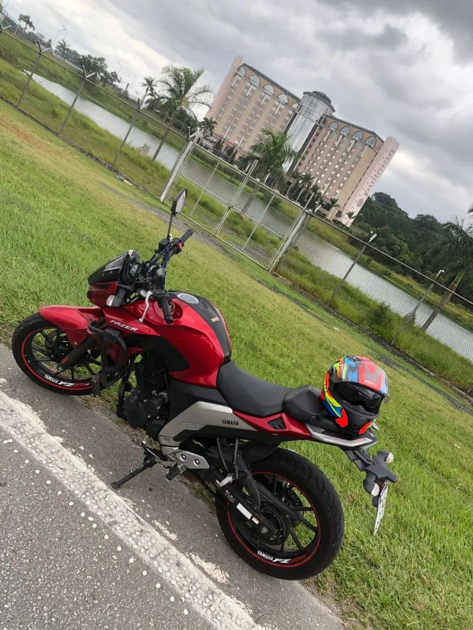 Fazer 250