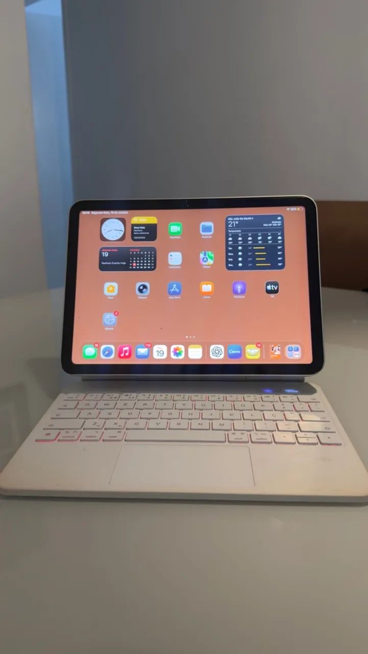 iPad 10 geração + capa com teclado