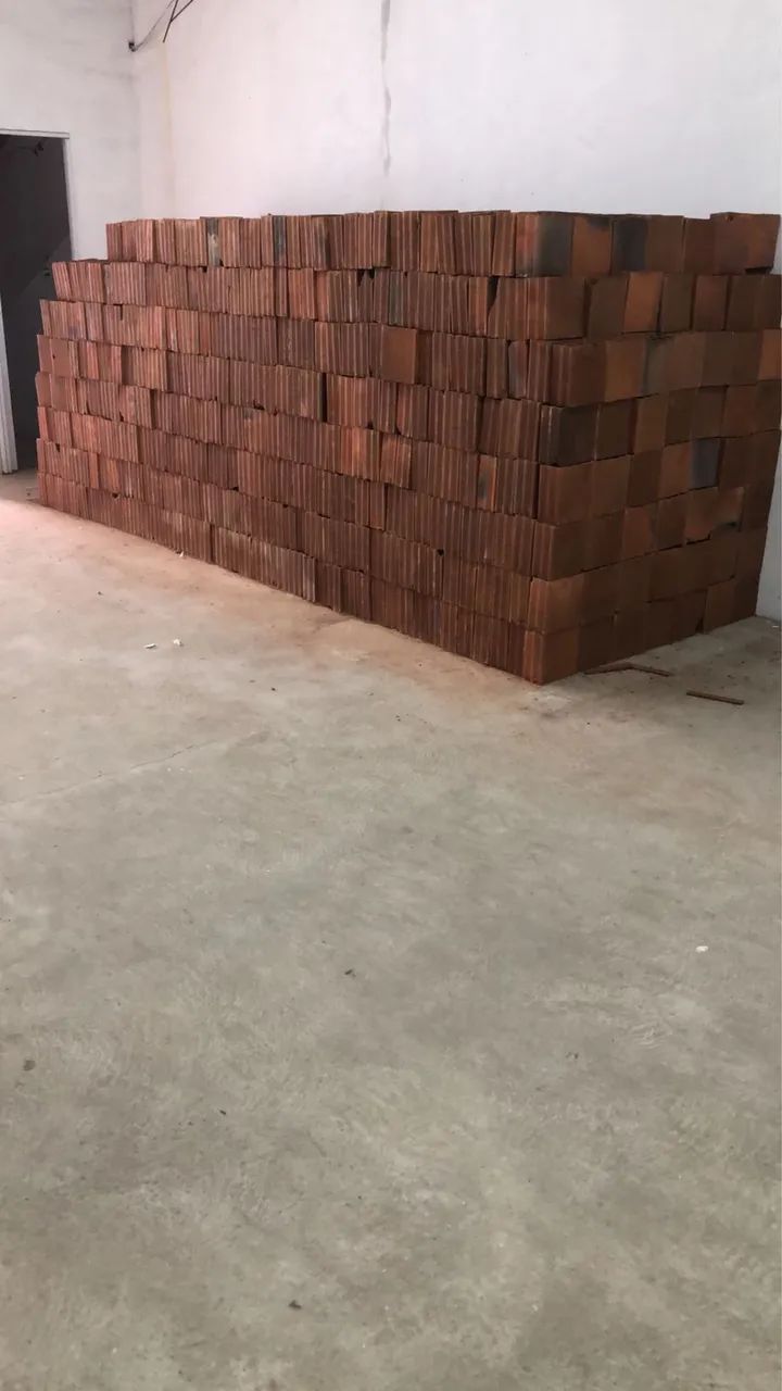 Vendo 2.300 tijolos por 1.300,00 (Frete por conta do comprador)