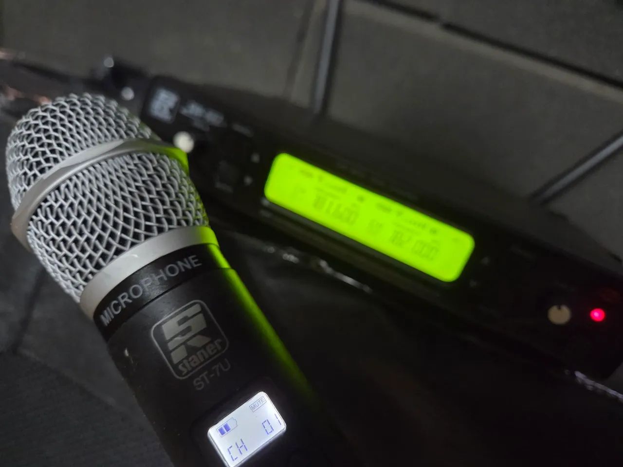 Microfone sem fio Staner