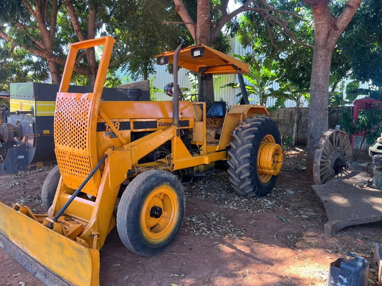 Trator Valmet 128 