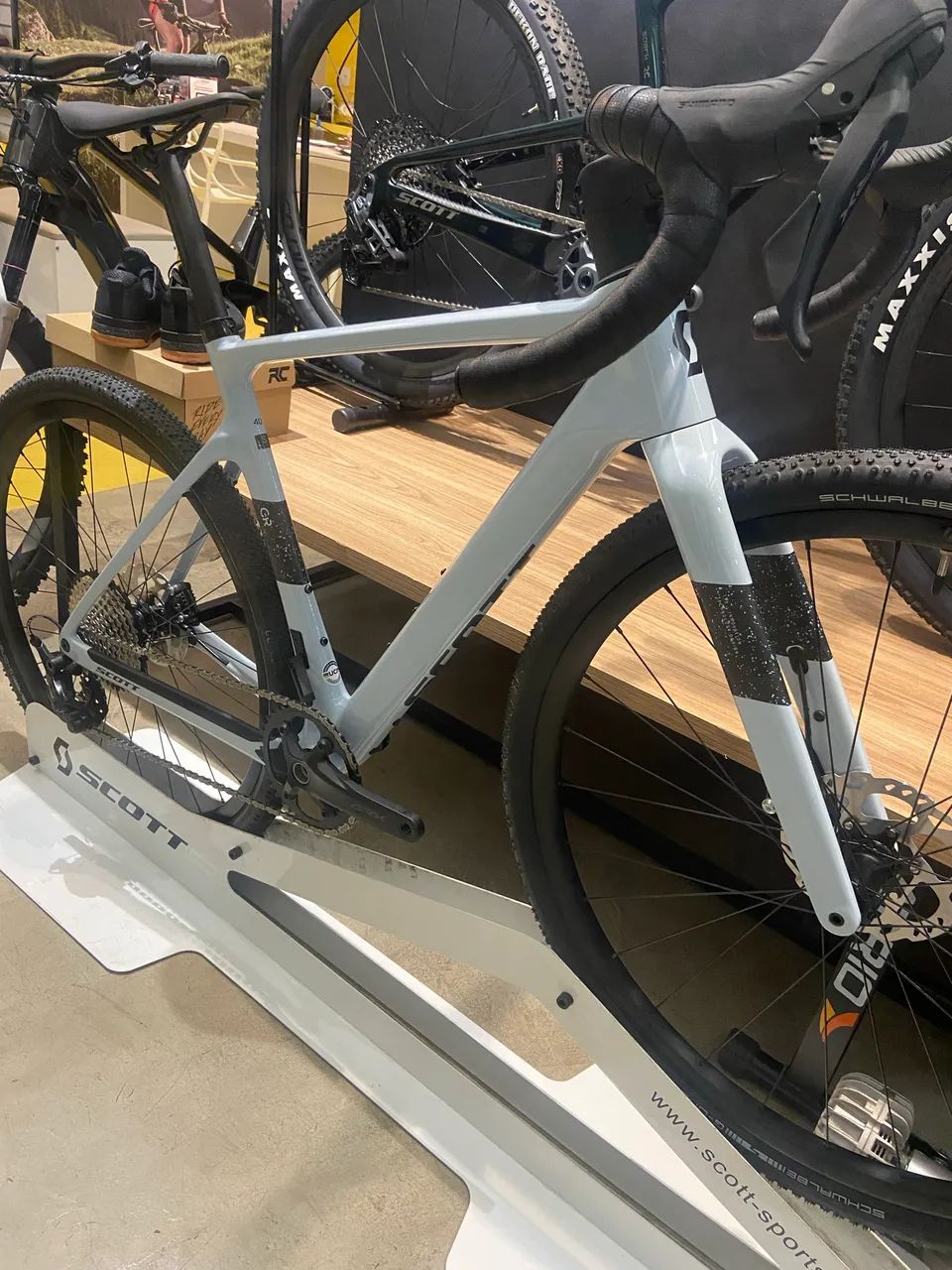 Bicicleta Scott Addict Gravel  - Foto 2