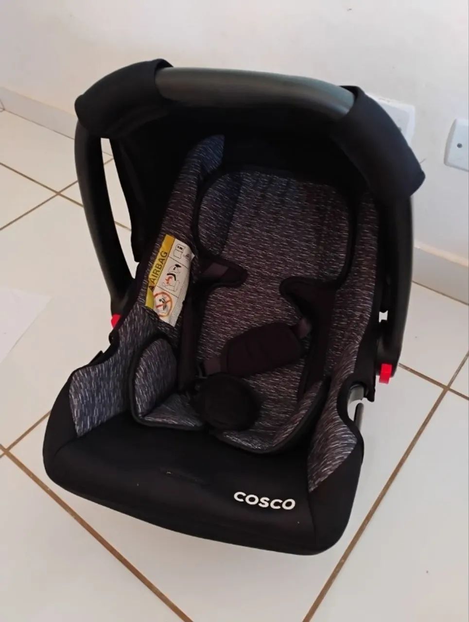 Carrinho de bebê e Bebê Conforto - Foto 2