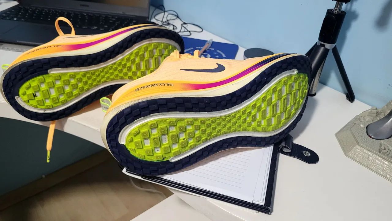 Tenis Nike Vomero Plus - Calçados Esportivos - Vila Guarani (Z Sul