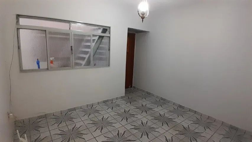 Sala comercial com 3 cômodos e banheiro privativo - Comercial da 18, Setor Leste. - Foto 4