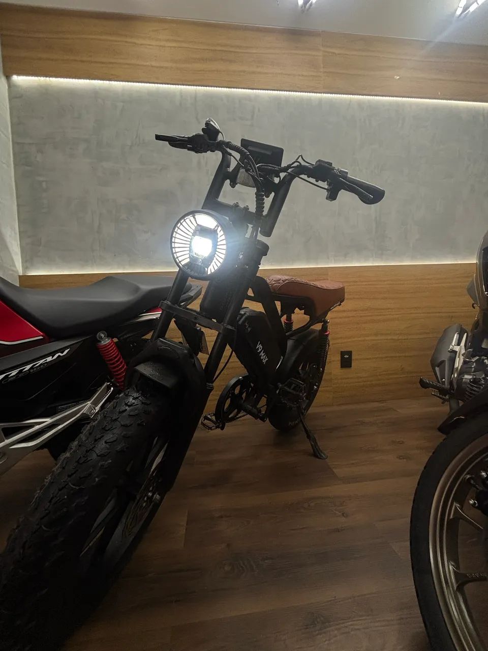 V9 MAX - Foto 3