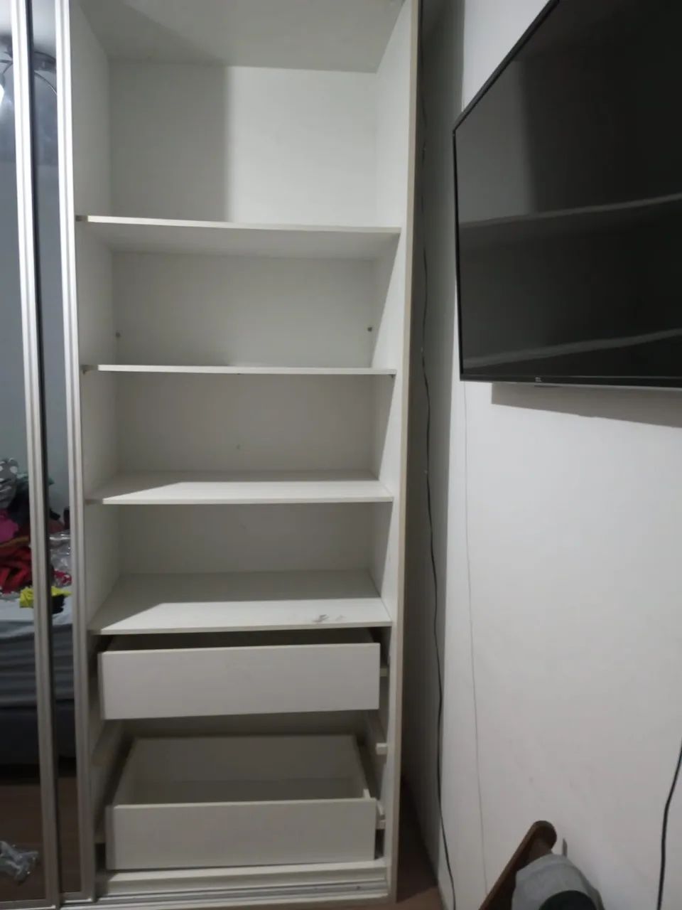 Guarda Roupa grande com espelhos - Foto 2