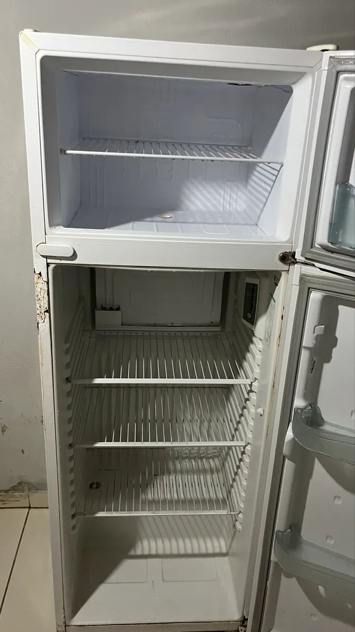 Vendo geladeira  - Foto 2