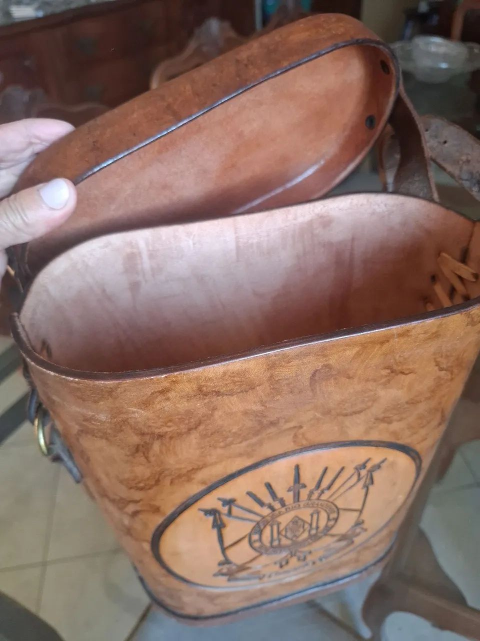 Bolsa de Couro Legítimo Artesanal - Nunca Usada - Foto 2