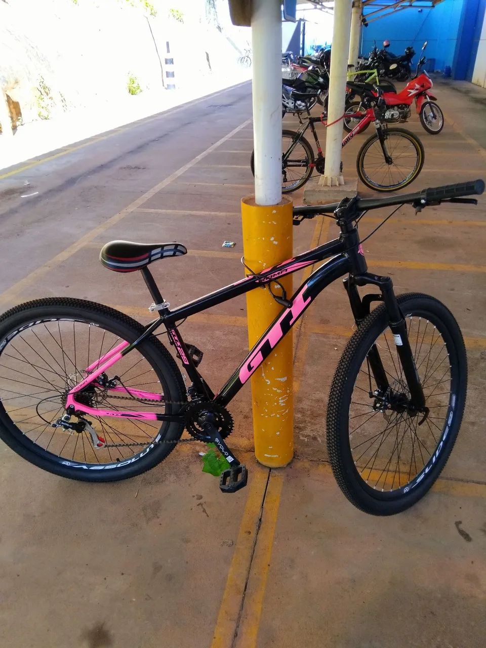 Vende-se bicicleta aro 29  - Foto 2