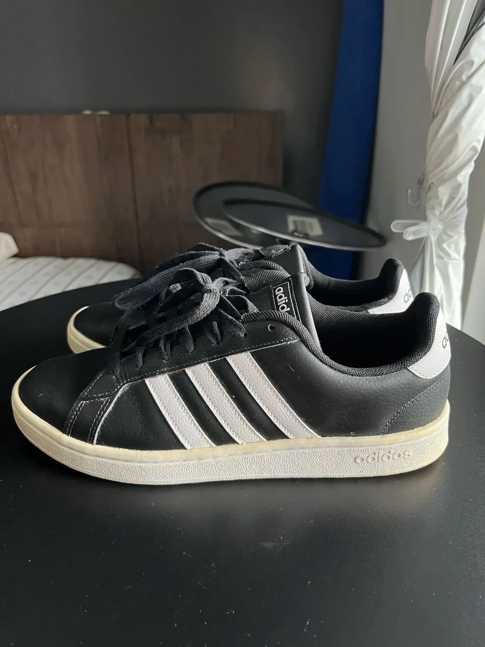 Tênis Adidas - Tam. 40 - Foto 2