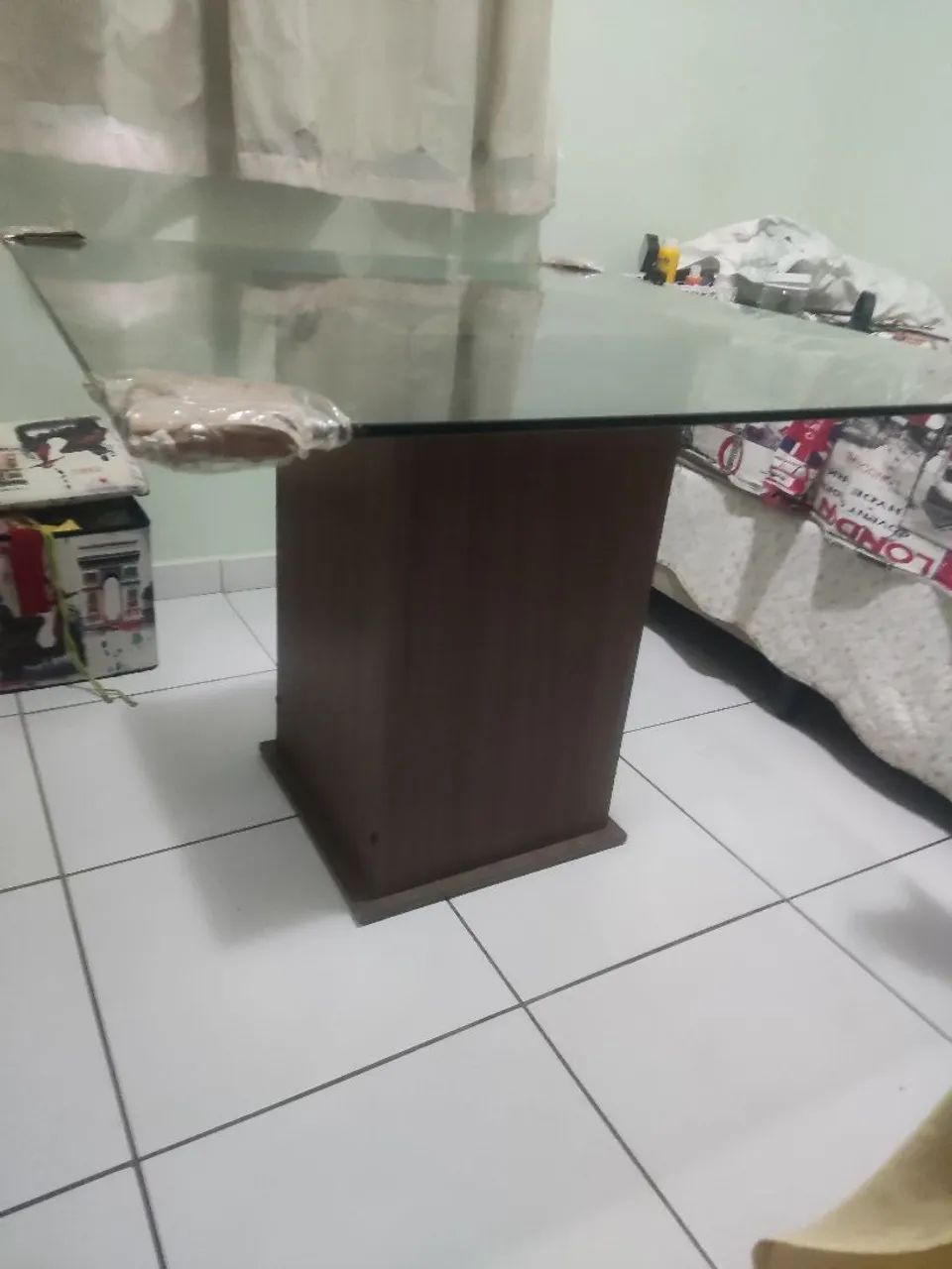 Mesa com tampa de vidro quatro lugares - Foto 2