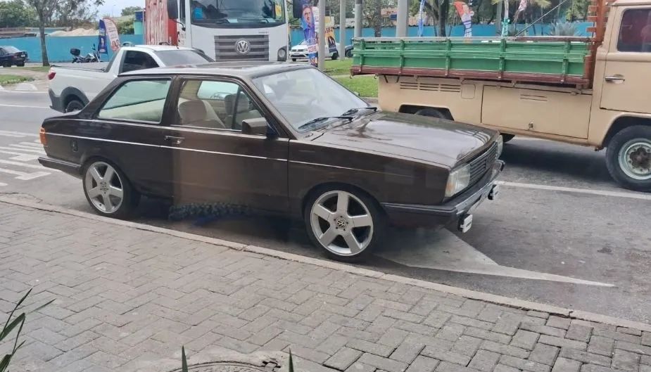 Volkswagen Voyage GL/ Special 1.6/ 1.8 (álcool) 1986