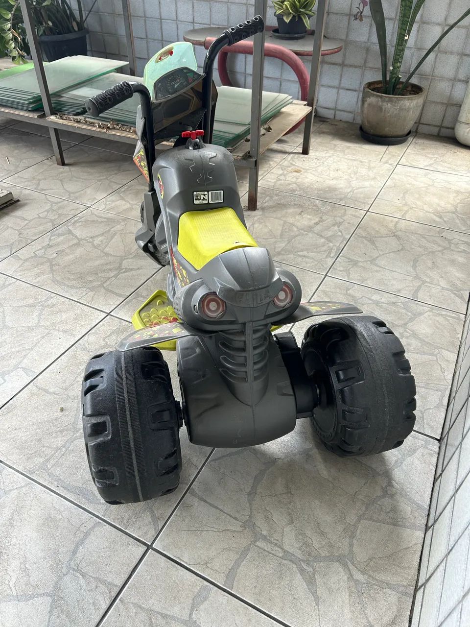 Moto elétrica infantil 