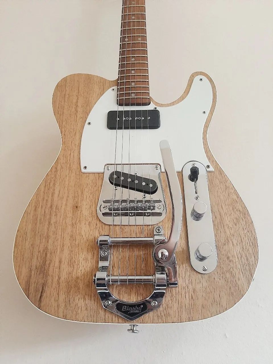Telecaster Style 60s Fender Bigsby George Harrison Jacarandá