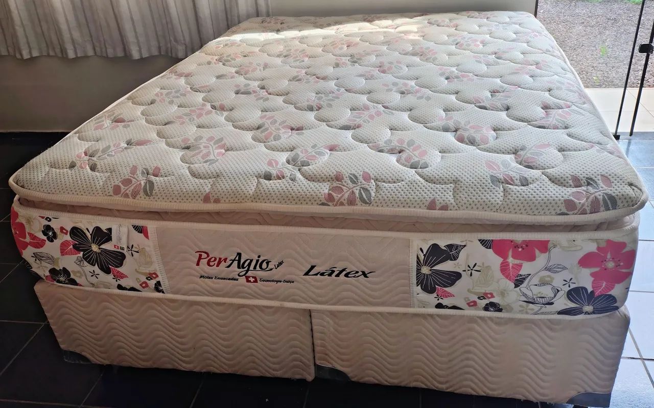 Cama box Queen 1,58x1,98 usada  - Foto 2