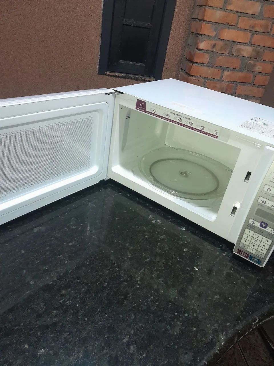 Microondas da marca Electrolux 32 litros bem novinho. - Foto 5