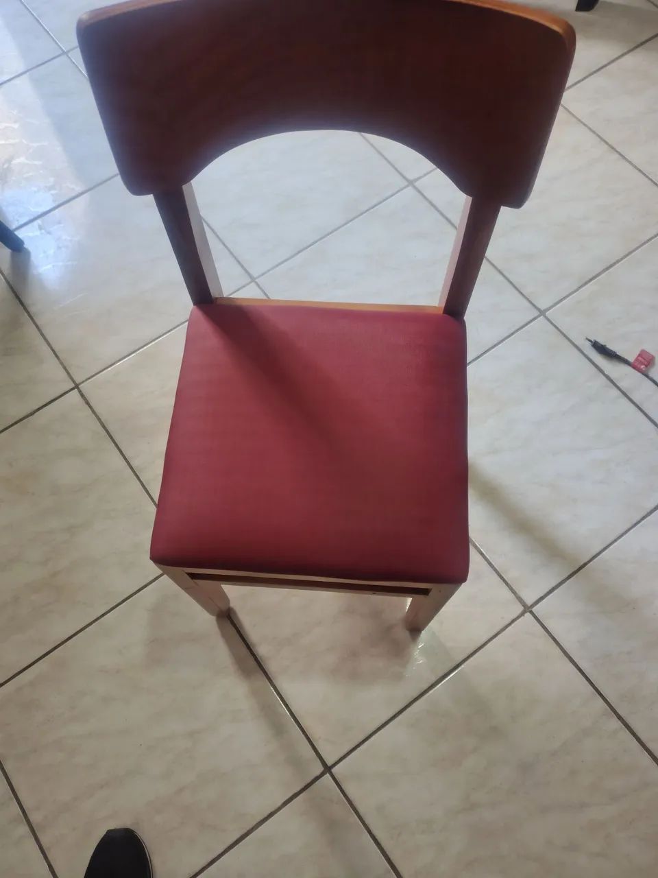 Vendo Mesas e Cadeiras Estofadas - Excelente Estado! - Foto 4