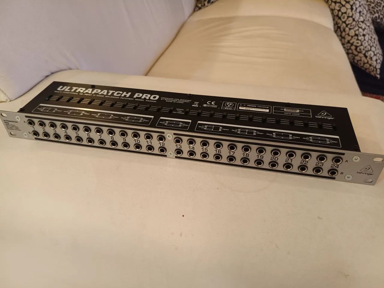 Patchbay Behringer zerado PX3000