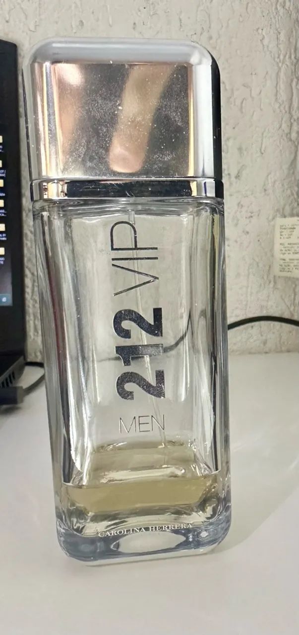 212 vip Men 200ml  - Foto 2