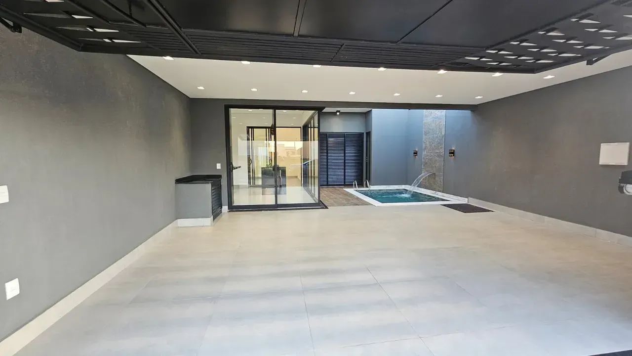 Casa para venda com 128 metros quadrados com 3 quartos - Foto 3