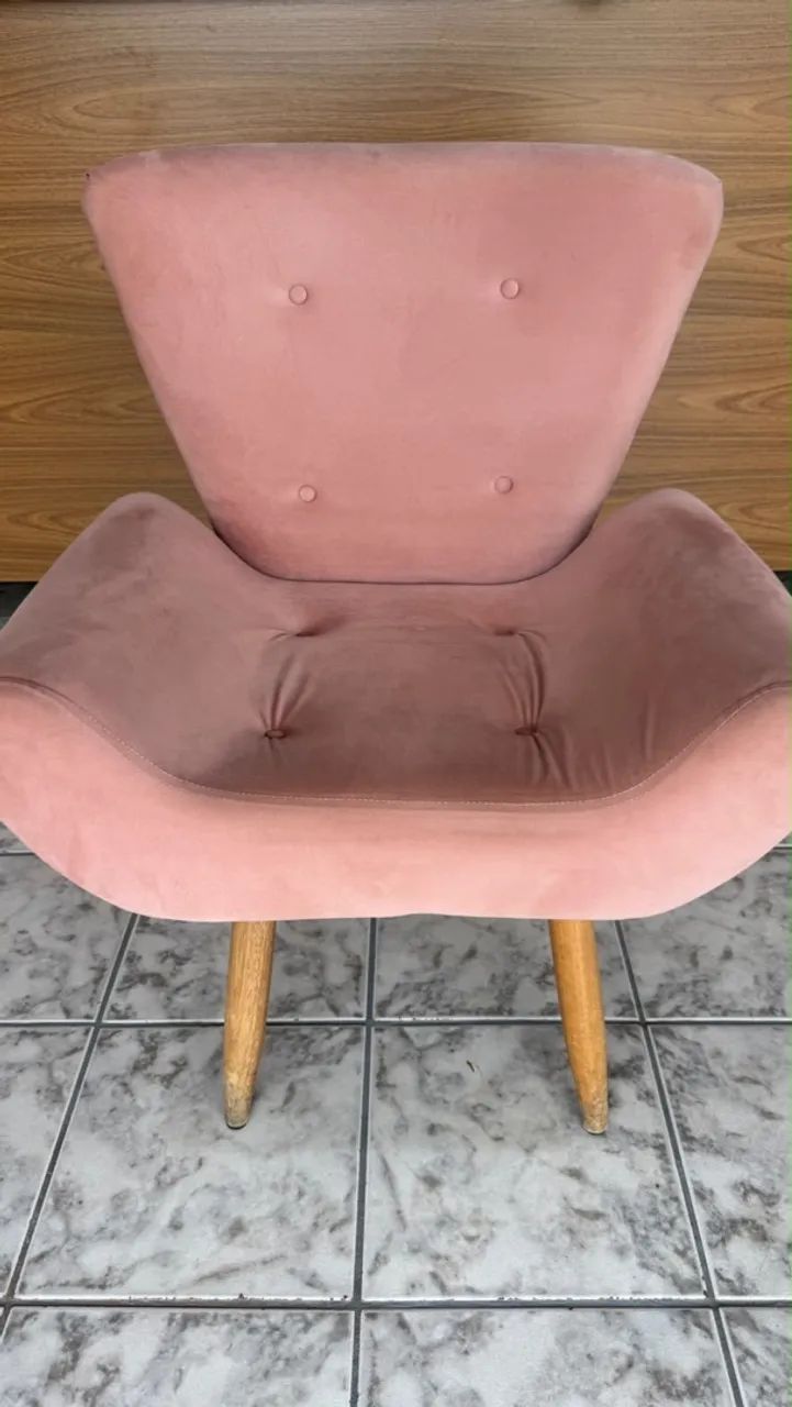 Poltrona Rosê linda 
