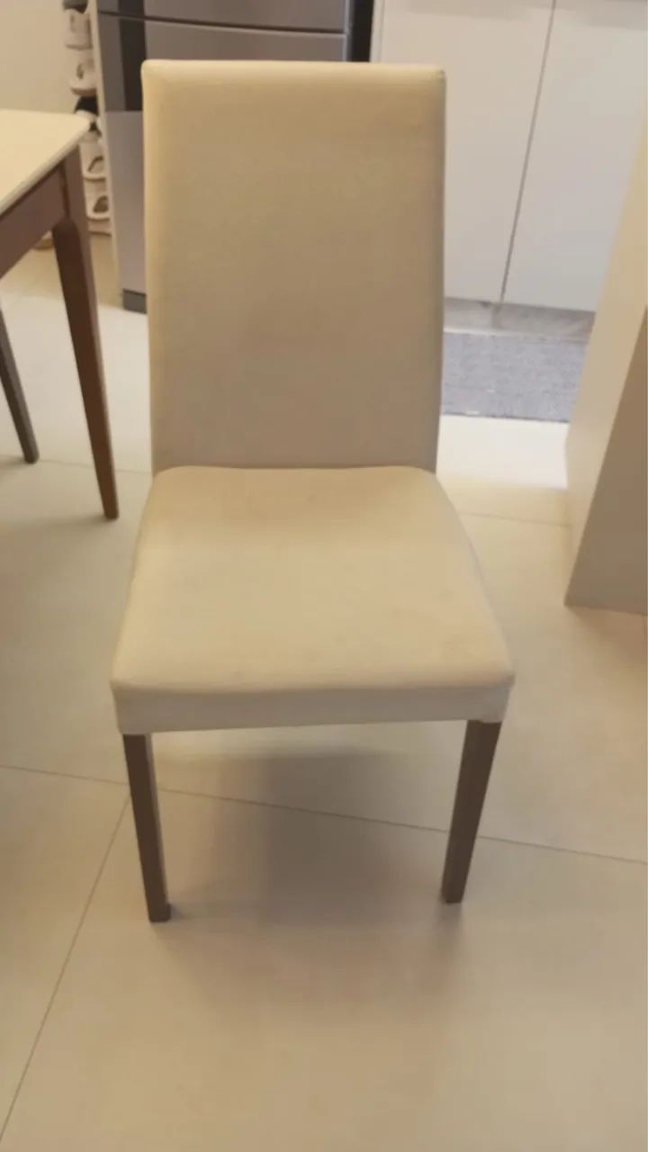 Conjunto de Mesa com 4 cadeira - Foto 2