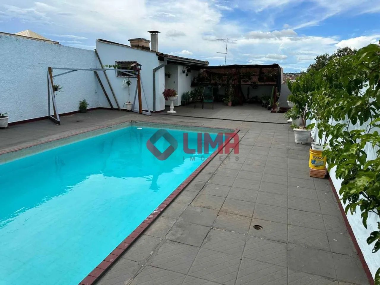 Casa para venda com 200 m² e 3 quartos em Centro, Bauru - SP