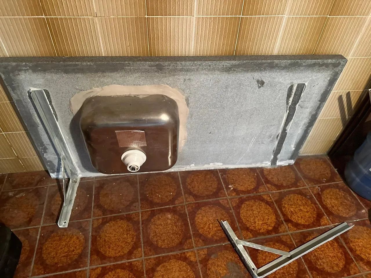 Pia de granito 1,20 x 0,60 com cuba  - Foto 3