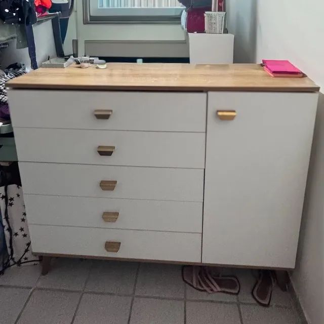 Cômoda com Gaveta e Porta de giro
