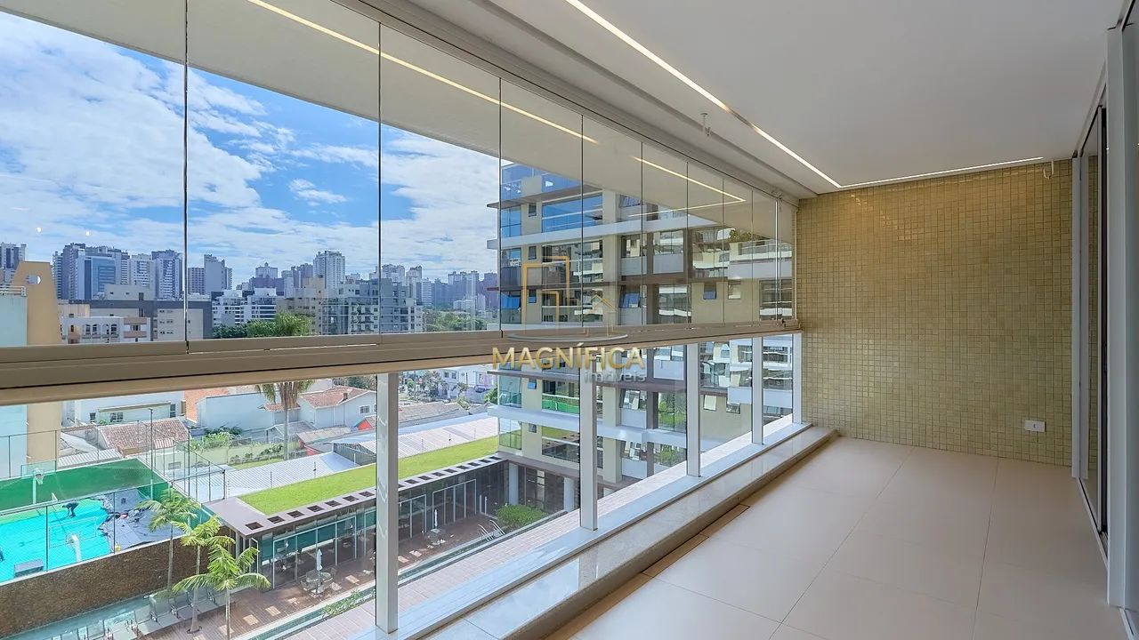 Apartamento com 3 suítes e 3 vagas no Edifício Mandala  Água Verde, Curitiba - Foto 4