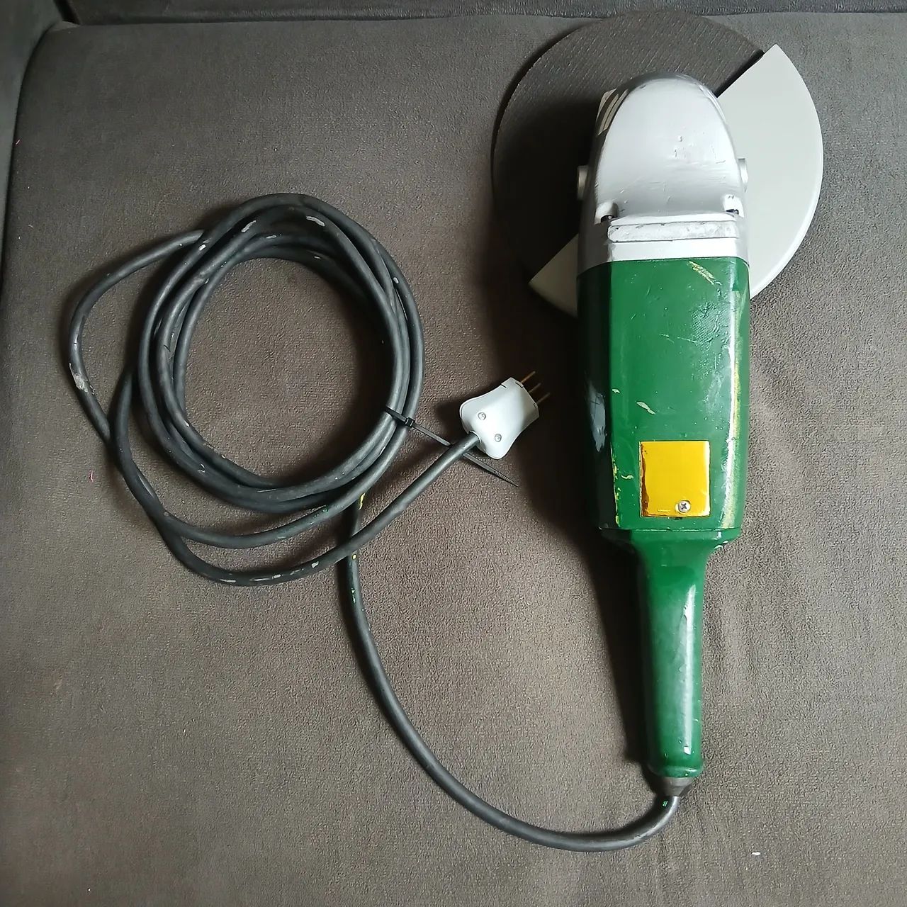 Esmerilhadeira Bosh 1200 whats 9 polegadas Industrial - Foto 3
