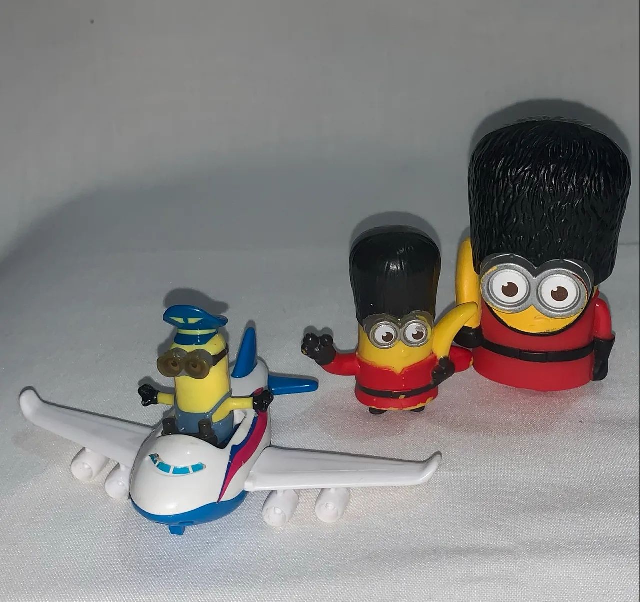 3 bonecos coleção minions ótimo estado  - Foto 2