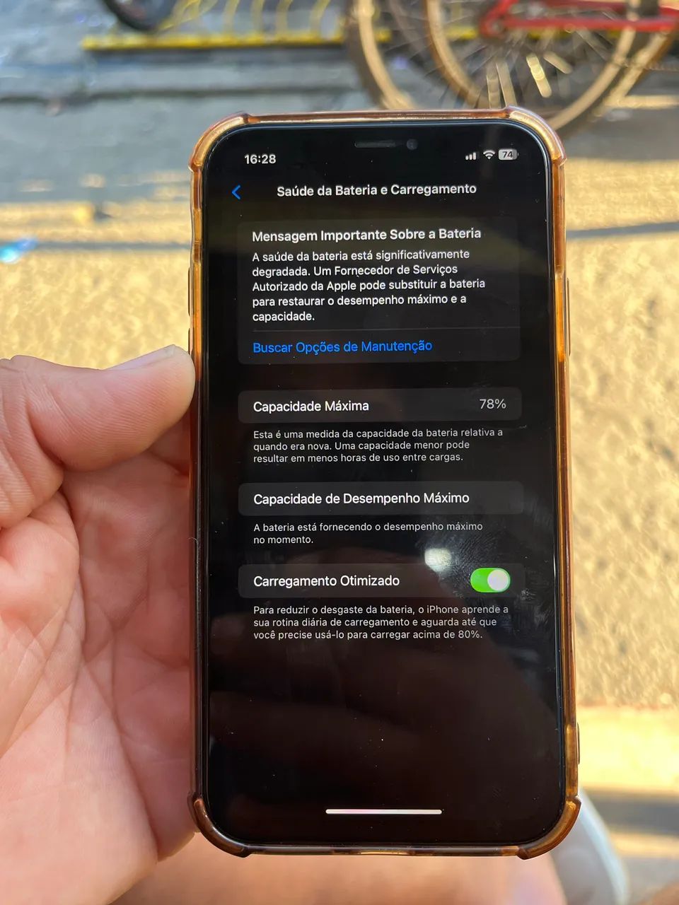 iPhone XR black 64 gigas 