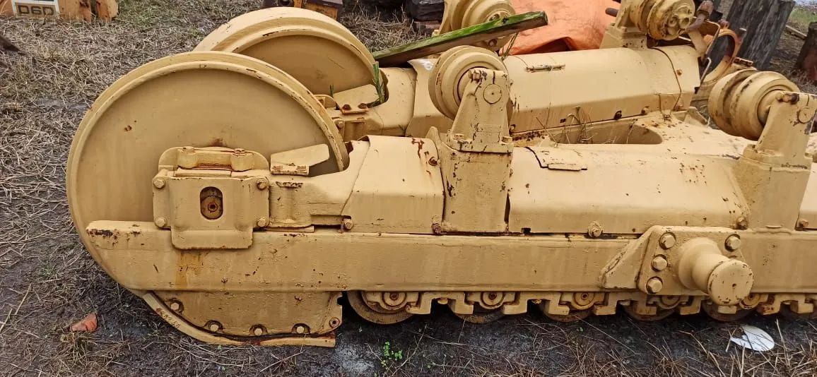 Trator de esteira D6D Caterpillar Rodante Feito, com riper, sem transmissão  - Foto 5