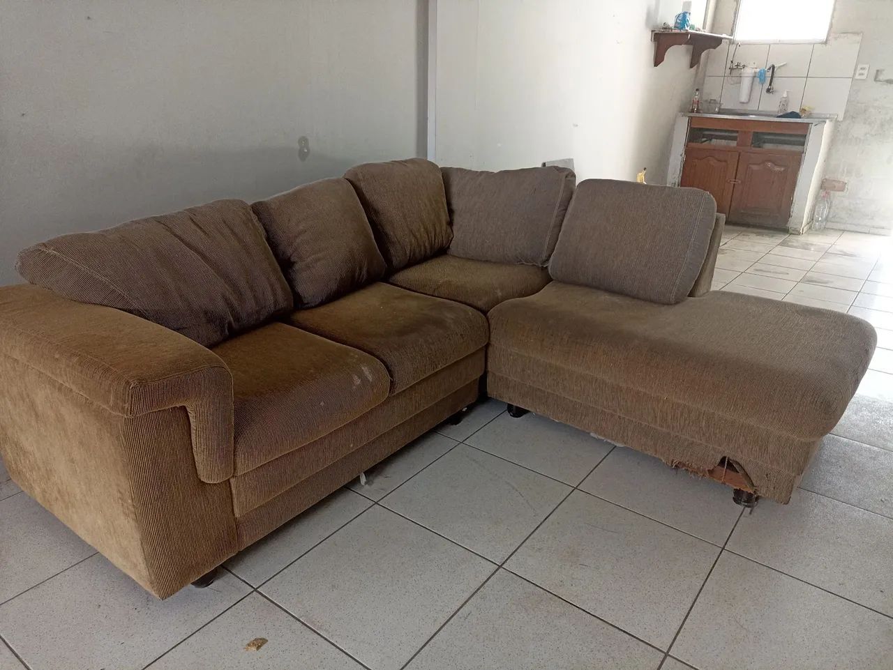 Vendo sofá 4 lugares - Foto 3