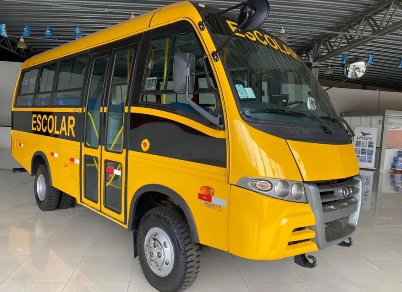 Micro Ônibus Volare V8l curto 4x4 Ano 2016