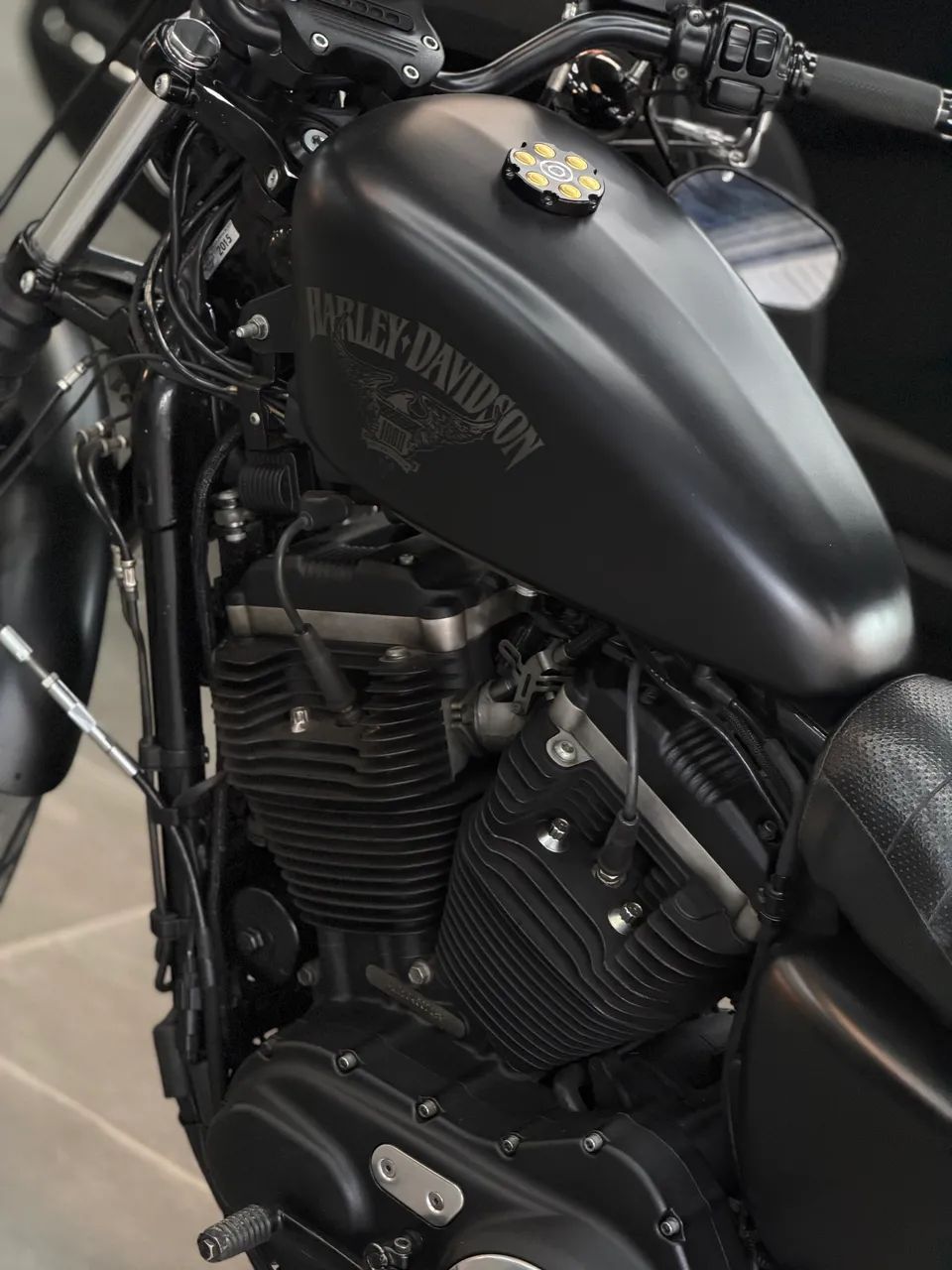 Harley Davidson IRON883 (pego troca) - Foto 4